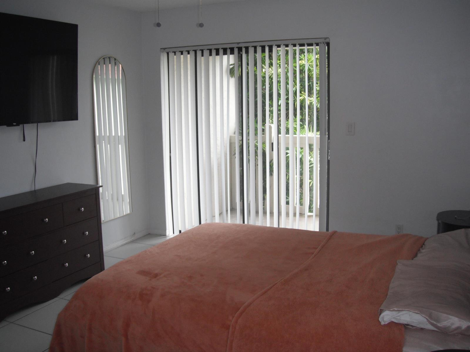 Listing photo 12 for 4169 SW 67TH Avenue Unit#205A, Davie, FL, 33314