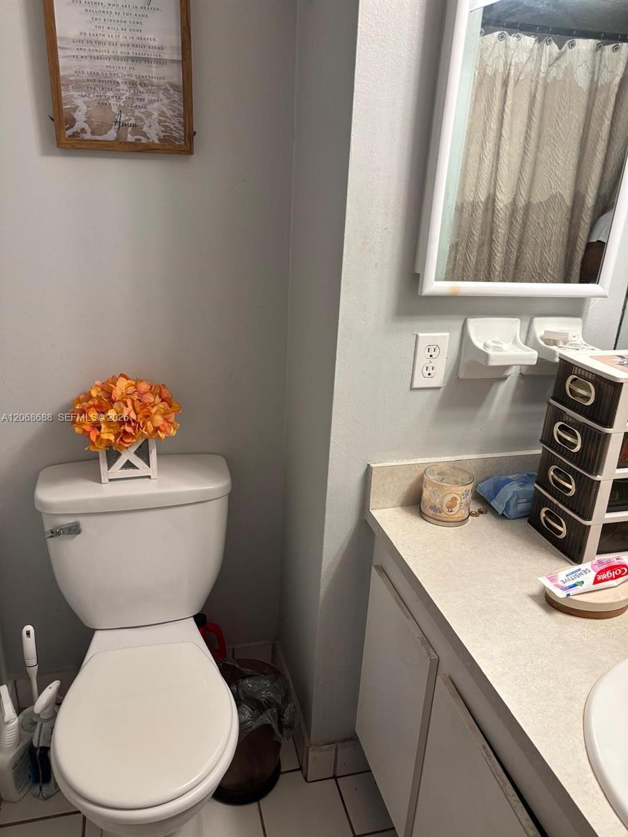 Listing photo 5 for 9218 NW 1 ST Unit#202, Pembroke Pines, FL, 33024