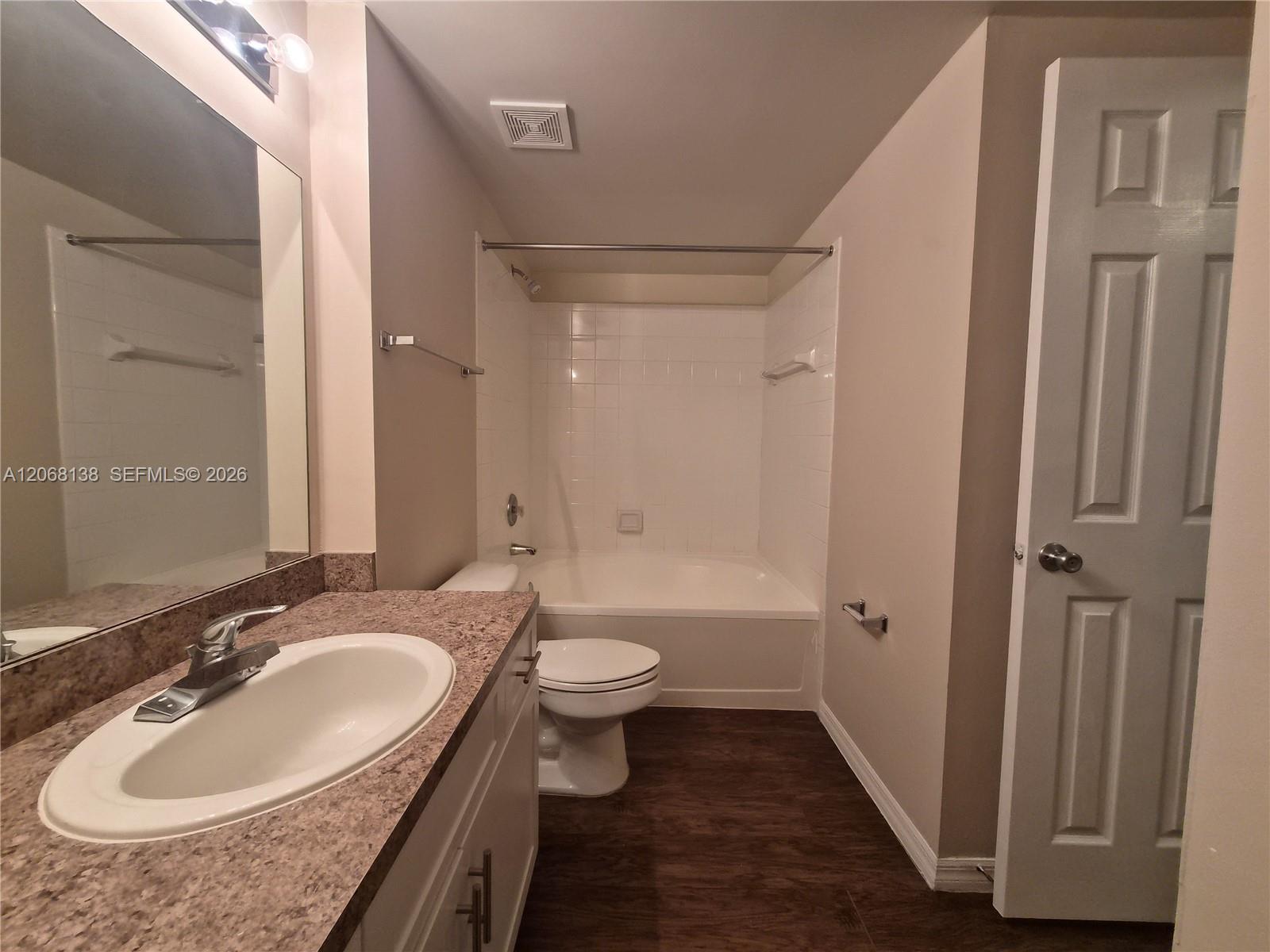 Listing photo 11 for 101 SW 117th Ave Unit#7306, Pembroke Pines, FL, 33025