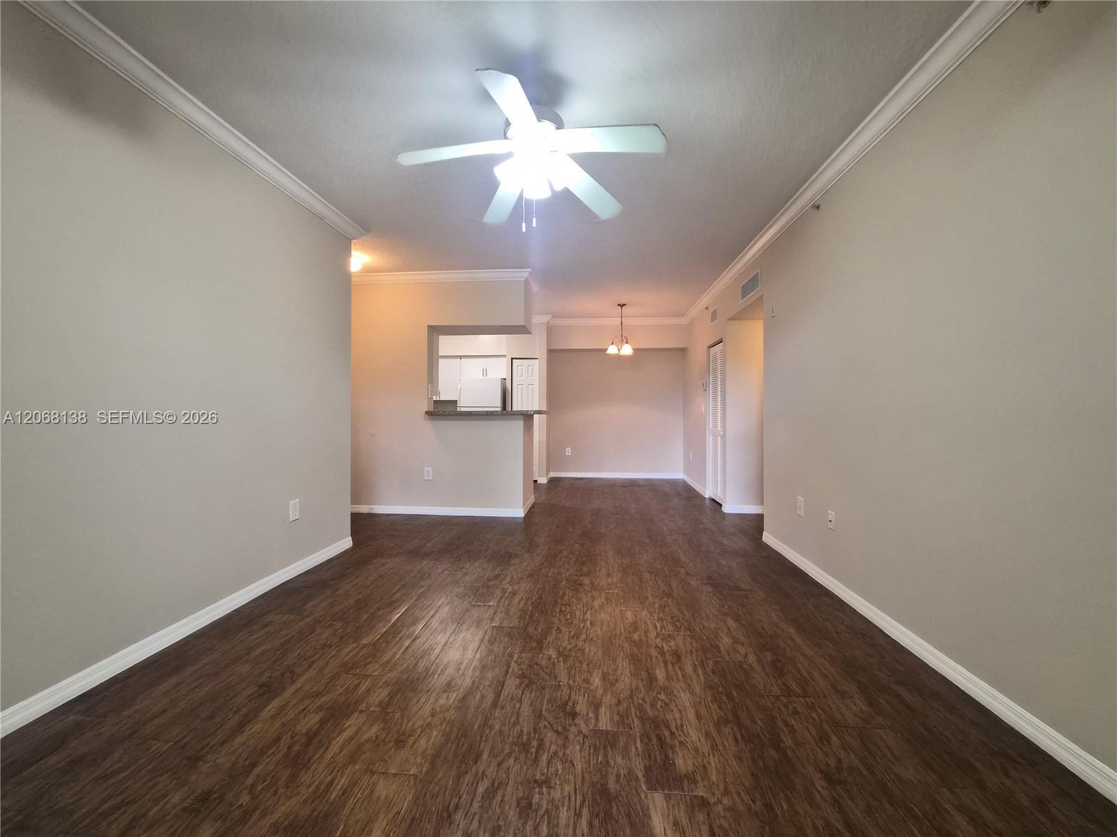 Listing photo 6 for 101 SW 117th Ave Unit#7306, Pembroke Pines, FL, 33025