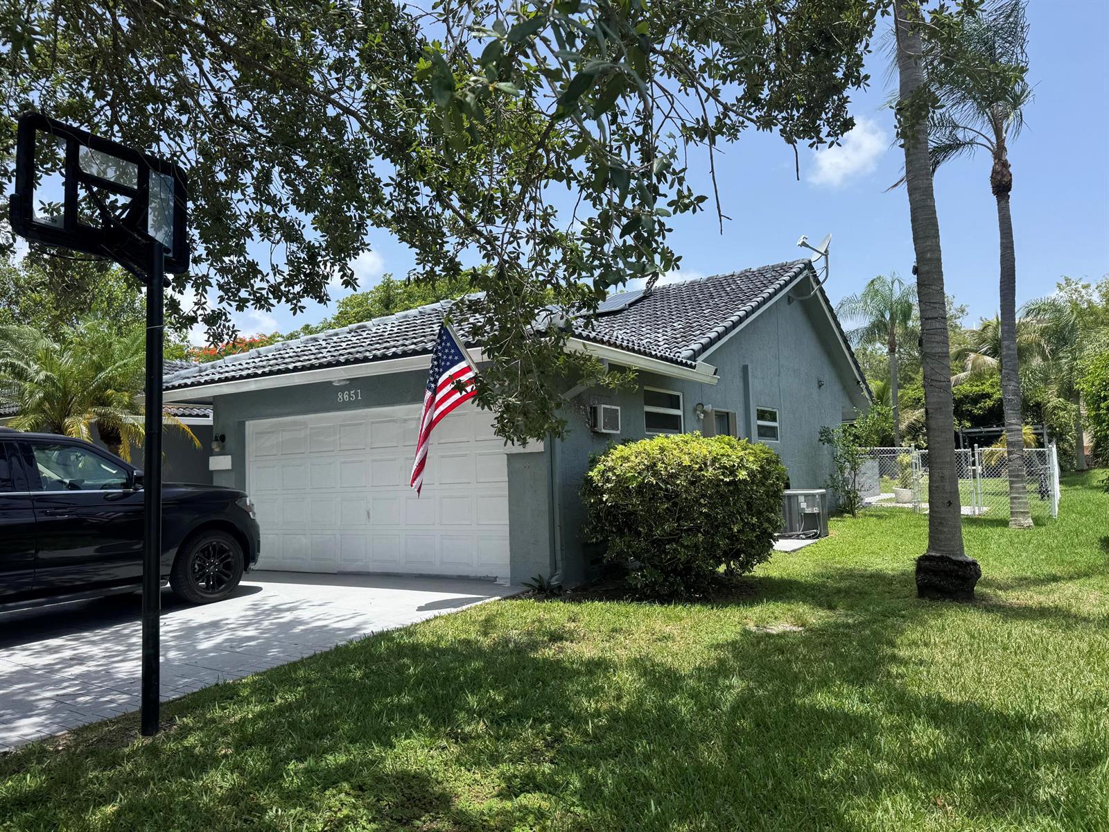 Listing photo 1 for 8651 NW 21ST Court, Coral Springs, FL, 33071