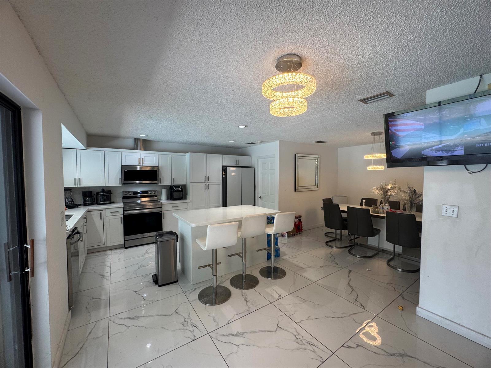 Listing photo 14 for 8651 NW 21ST Court, Coral Springs, FL, 33071