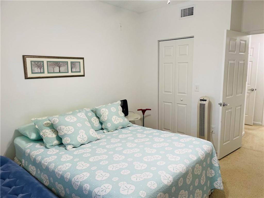 Listing photo 7 for 8020 N NOB HILL Road Unit#206, Tamarac, FL, 33321