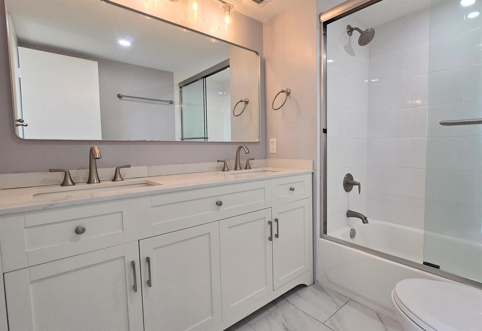Listing photo 11 for 3100 W ROLLING HILLS Circle Unit#609, Davie, FL, 33328