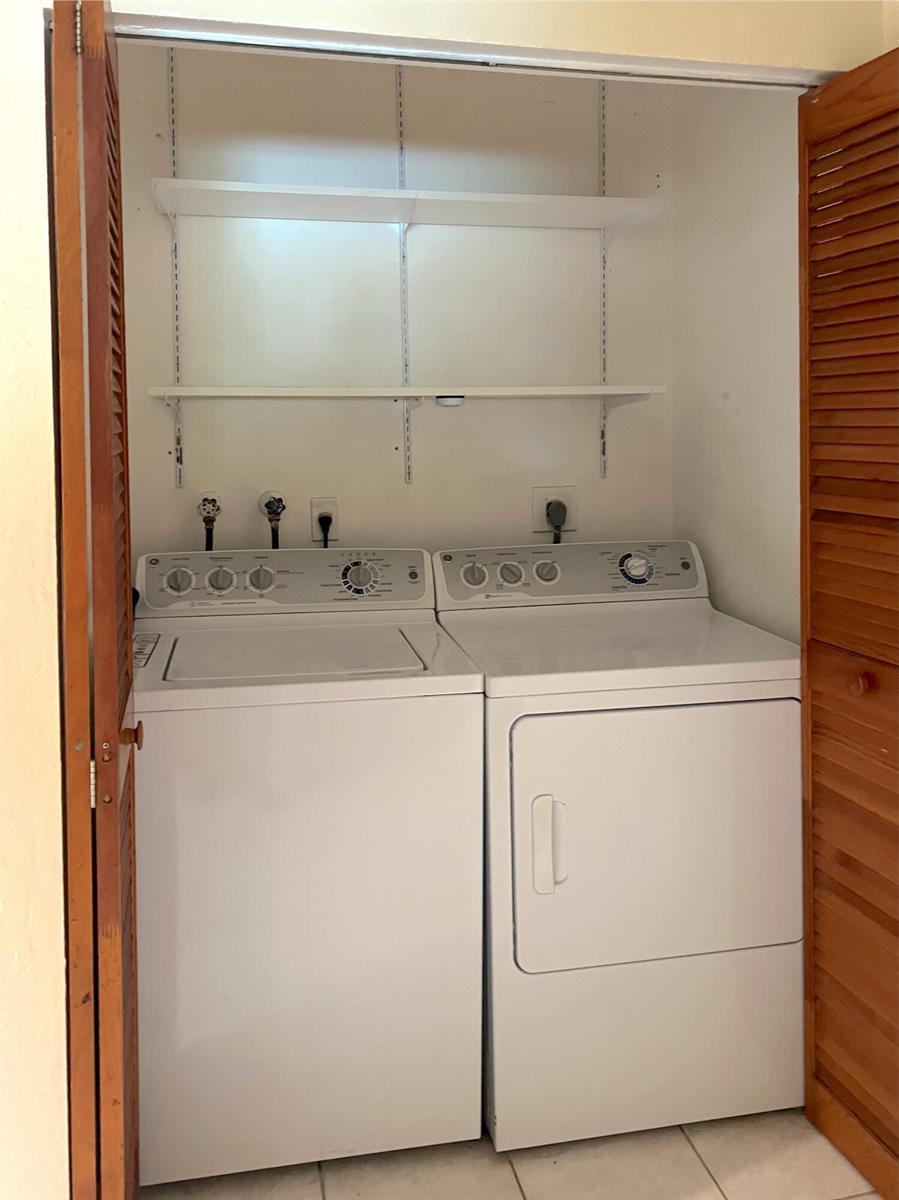 Listing photo 5 for 3692 NW 95TH Terrace Unit#7M, Sunrise, FL, 33351