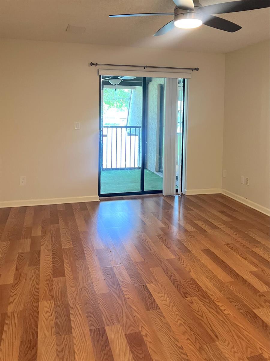 Listing photo 7 for 3692 NW 95TH Terrace Unit#7M, Sunrise, FL, 33351