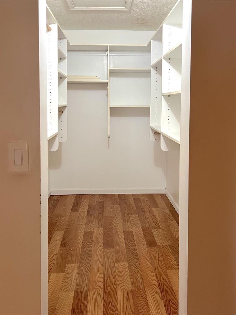 Listing photo 8 for 3692 NW 95TH Terrace Unit#7M, Sunrise, FL, 33351