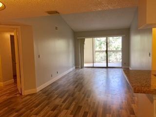 Listing photo 1 for 9901 WESTVIEW Drive Unit#336, Coral Springs, FL, 33076
