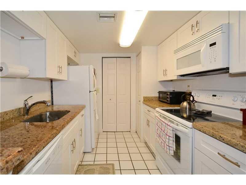 Listing photo 3 for 9901 WESTVIEW Drive Unit#336, Coral Springs, FL, 33076