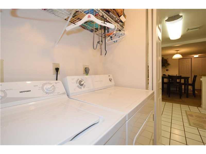 Listing photo 9 for 9901 WESTVIEW Drive Unit#336, Coral Springs, FL, 33076