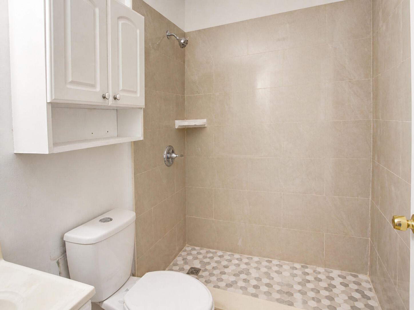Listing photo 8 for 7260 Woodmont Terrace Unit#203, Tamarac, FL, 33321
