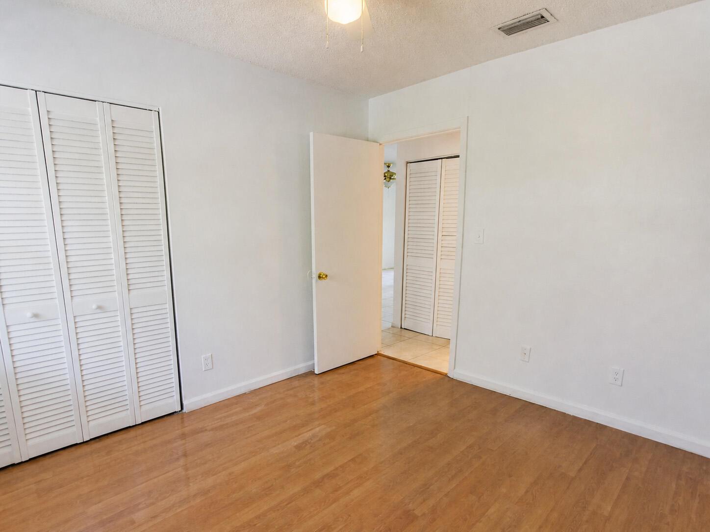 Listing photo 9 for 7260 Woodmont Terrace Unit#203, Tamarac, FL, 33321