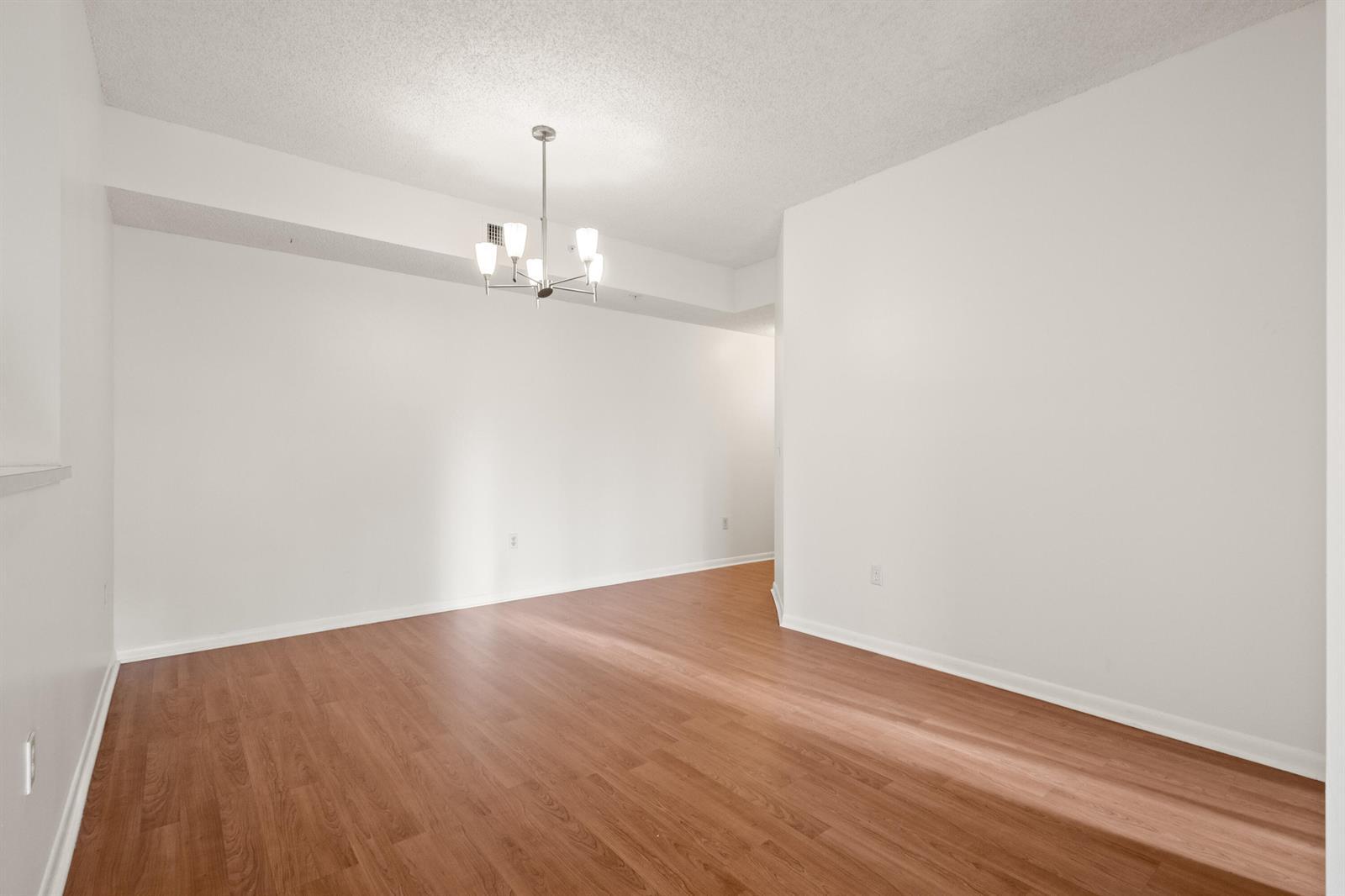 Listing photo 8 for 6960 SW 39TH Street Unit#E205, Davie, FL, 33314