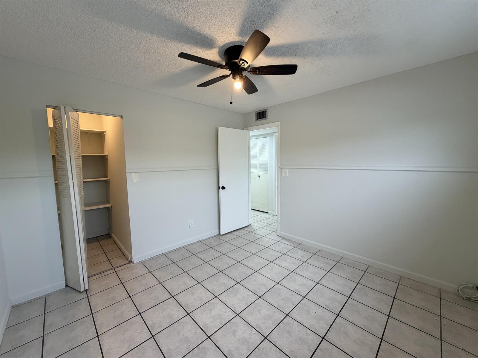 Listing photo 13 for 6191 SW 37th Street Unit#Apt 114, Davie, FL, 33314