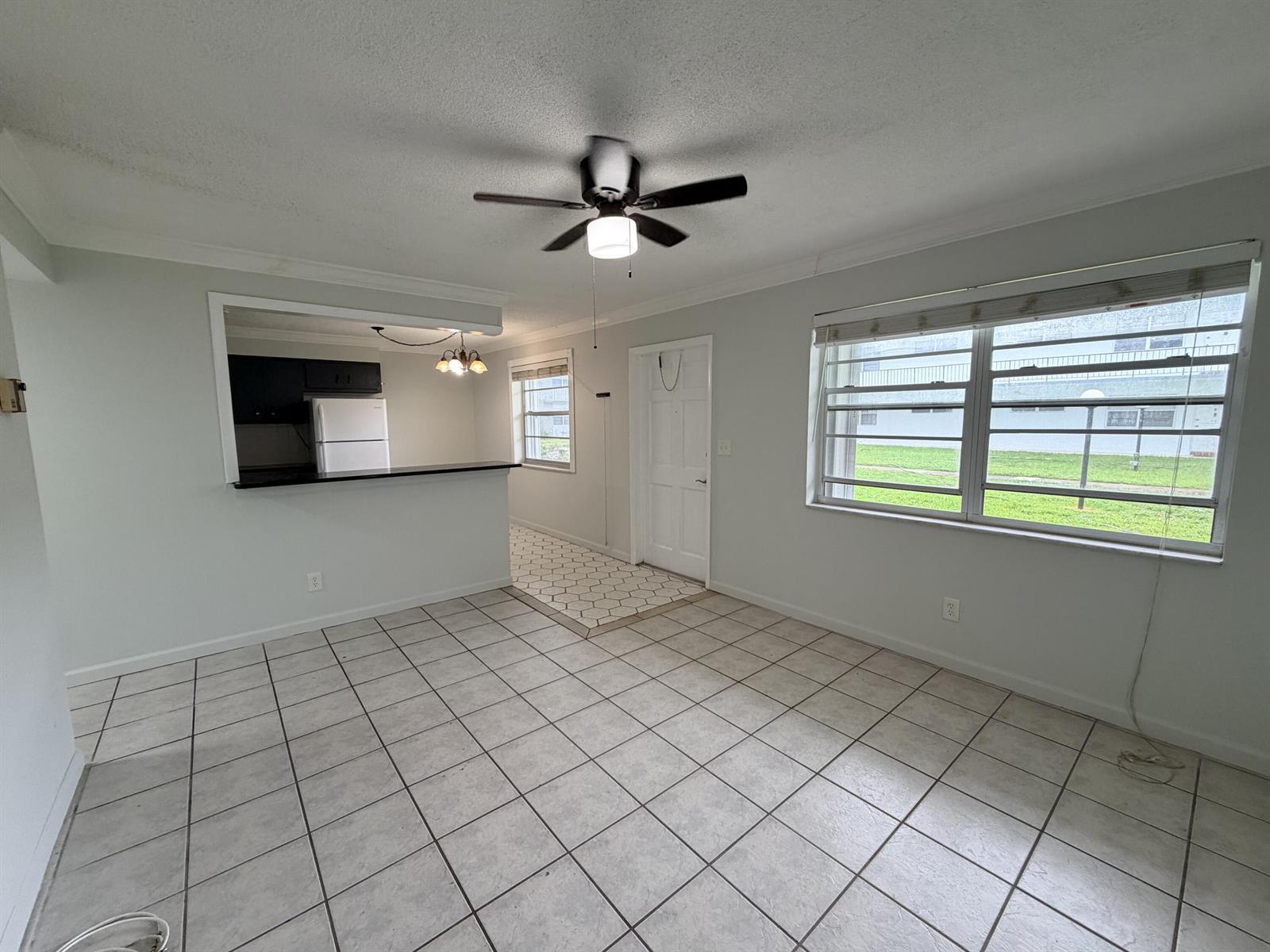 Listing photo 8 for 6191 SW 37th Street Unit#Apt 114, Davie, FL, 33314