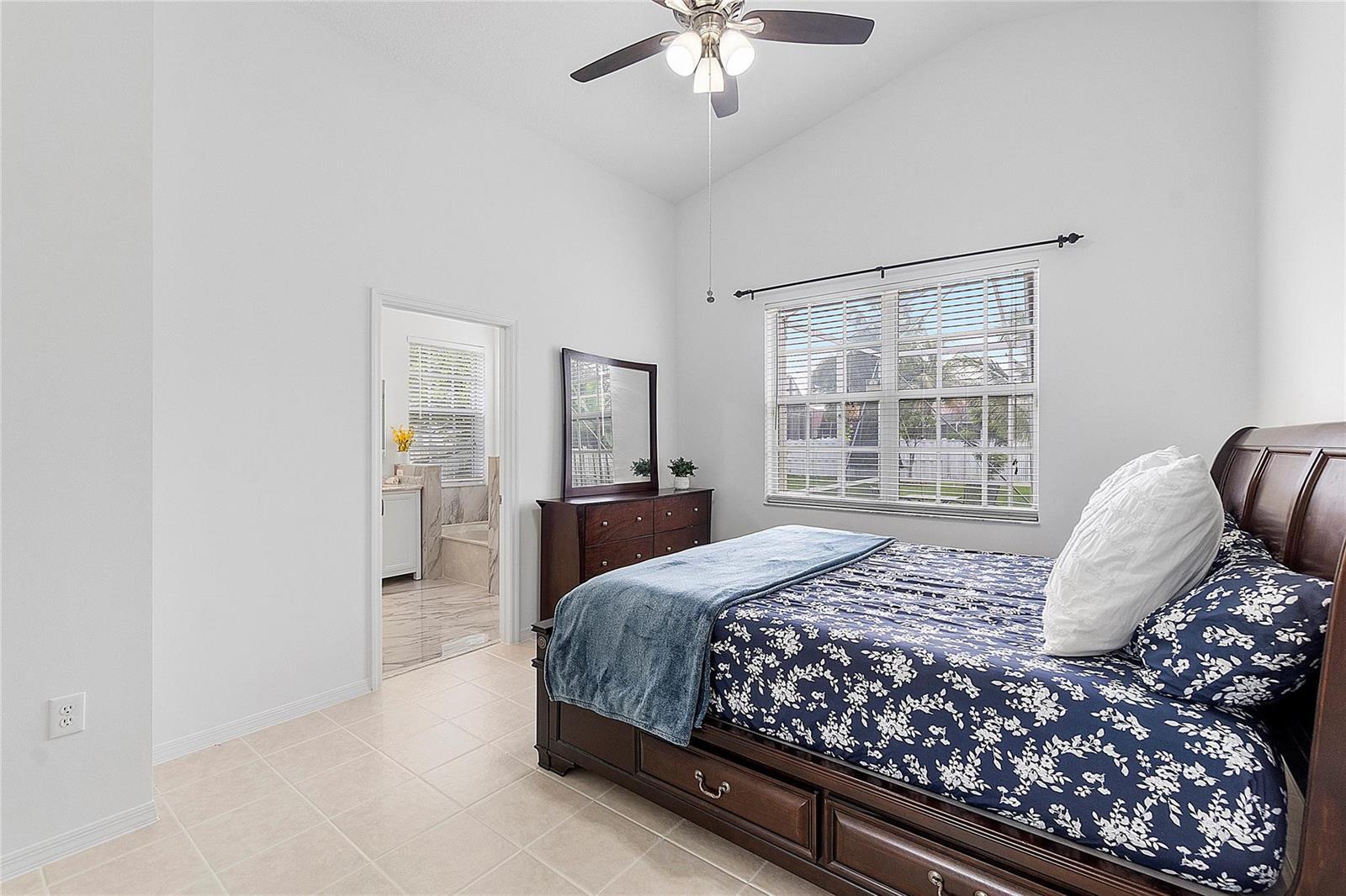 Listing photo 13 for 5385 NW 124th Way, Coral Springs, FL, 33076