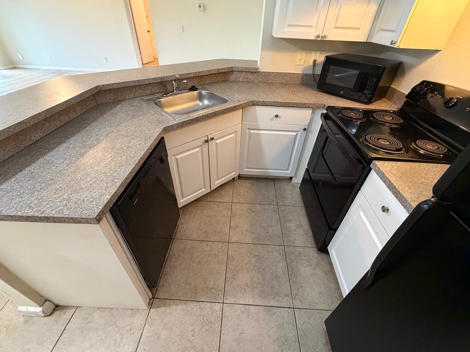 Listing photo 1 for 9144 W ATLANTIC Boulevard Unit#836, Coral Springs, FL, 33071