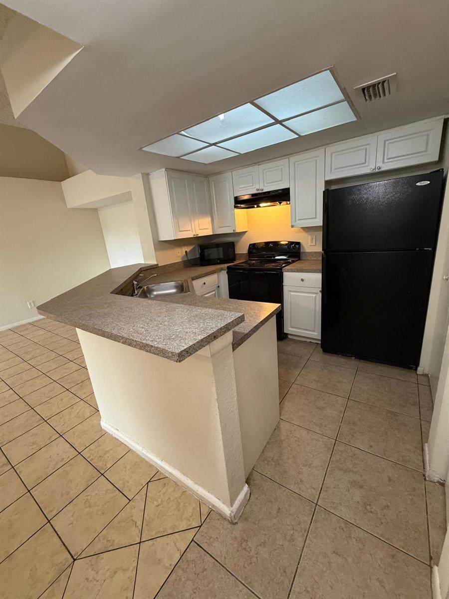 Listing photo 3 for 9144 W ATLANTIC Boulevard Unit#836, Coral Springs, FL, 33071