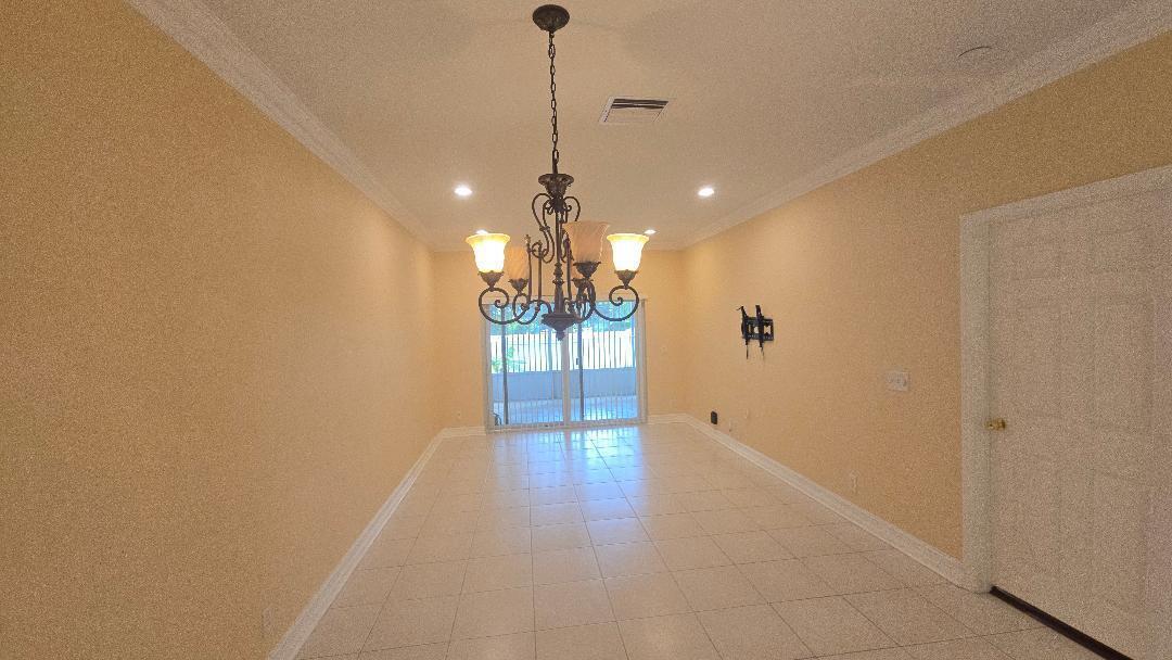 Listing photo 15 for 10351 NW 7TH Street, Coral Springs, FL, 33071