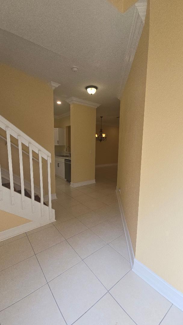 Listing photo 5 for 10351 NW 7TH Street, Coral Springs, FL, 33071