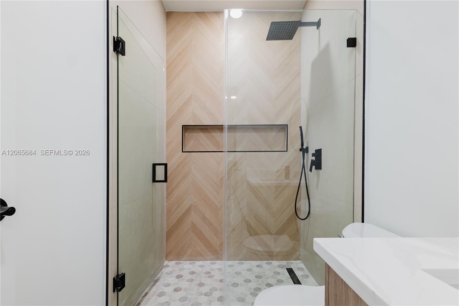 Listing photo 9 for 5261 SW 89th Ave Unit#1, Cooper City, FL, 33328