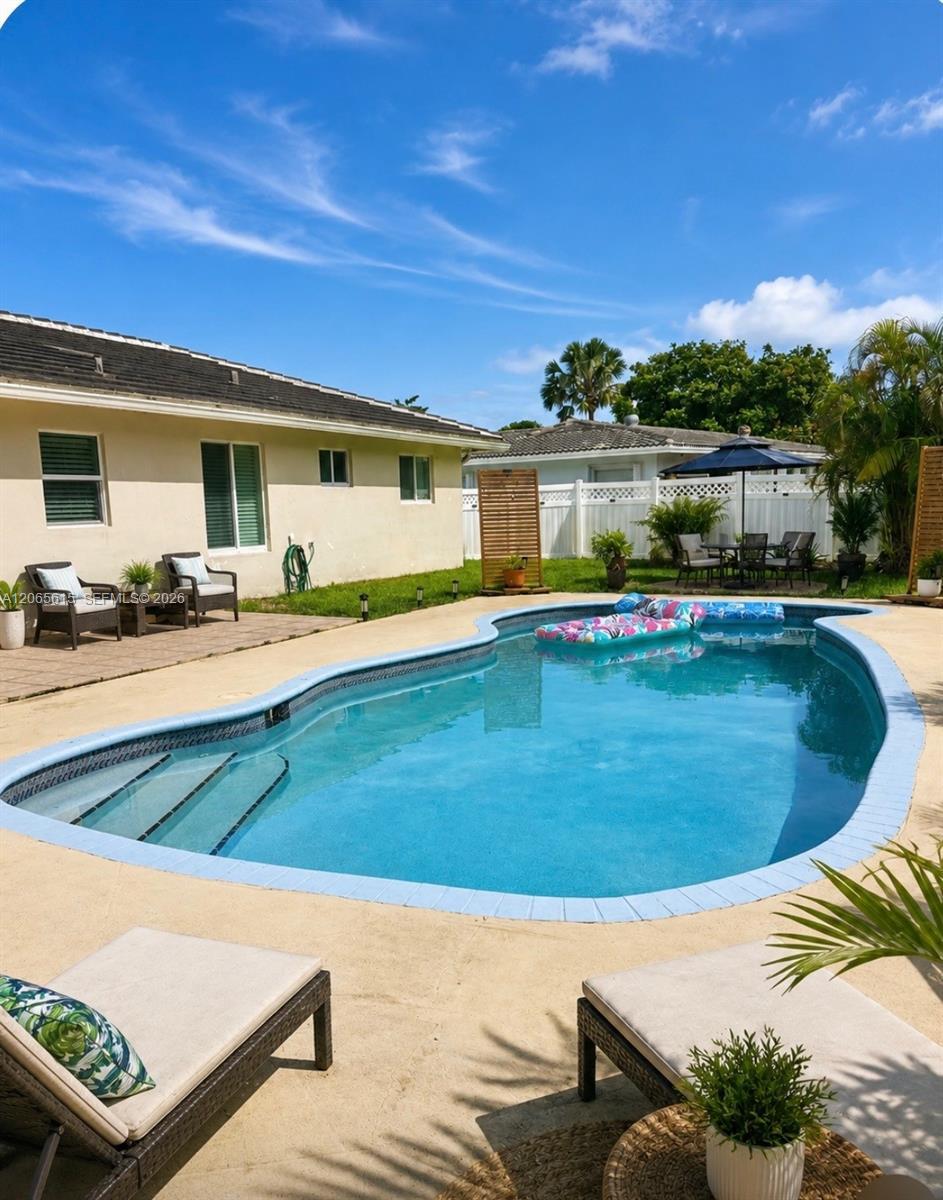 Listing photo 8 for 4202 NW 76th Ave Unit#0, Coral Springs, FL, 33065