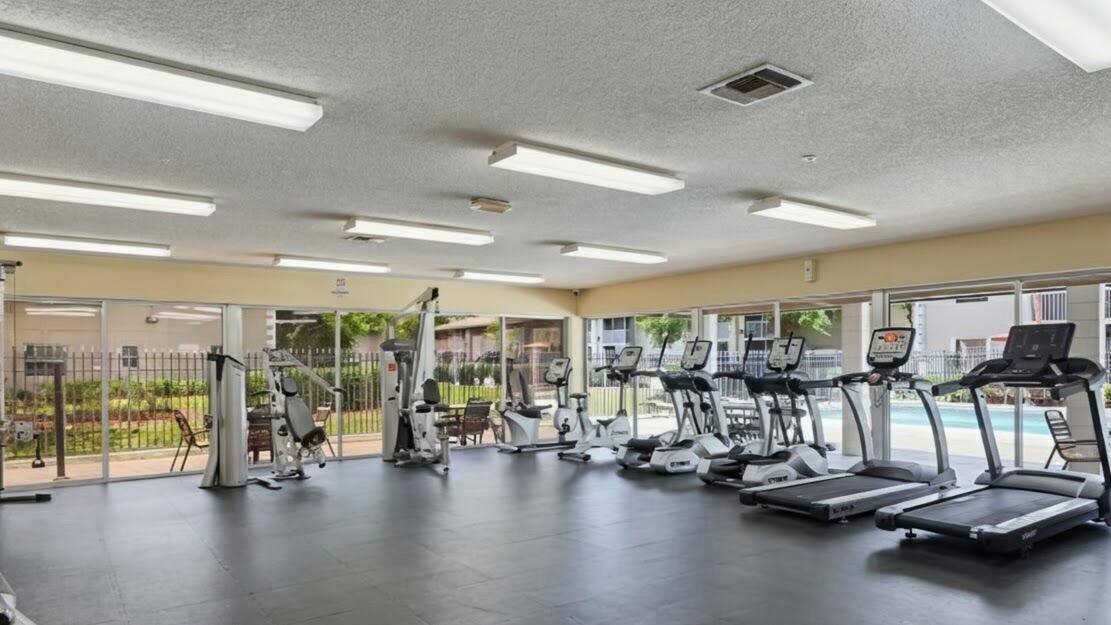 Listing photo 2 for 8820 Royal Palm Boulevard Unit#104, Coral Springs, FL, 33065