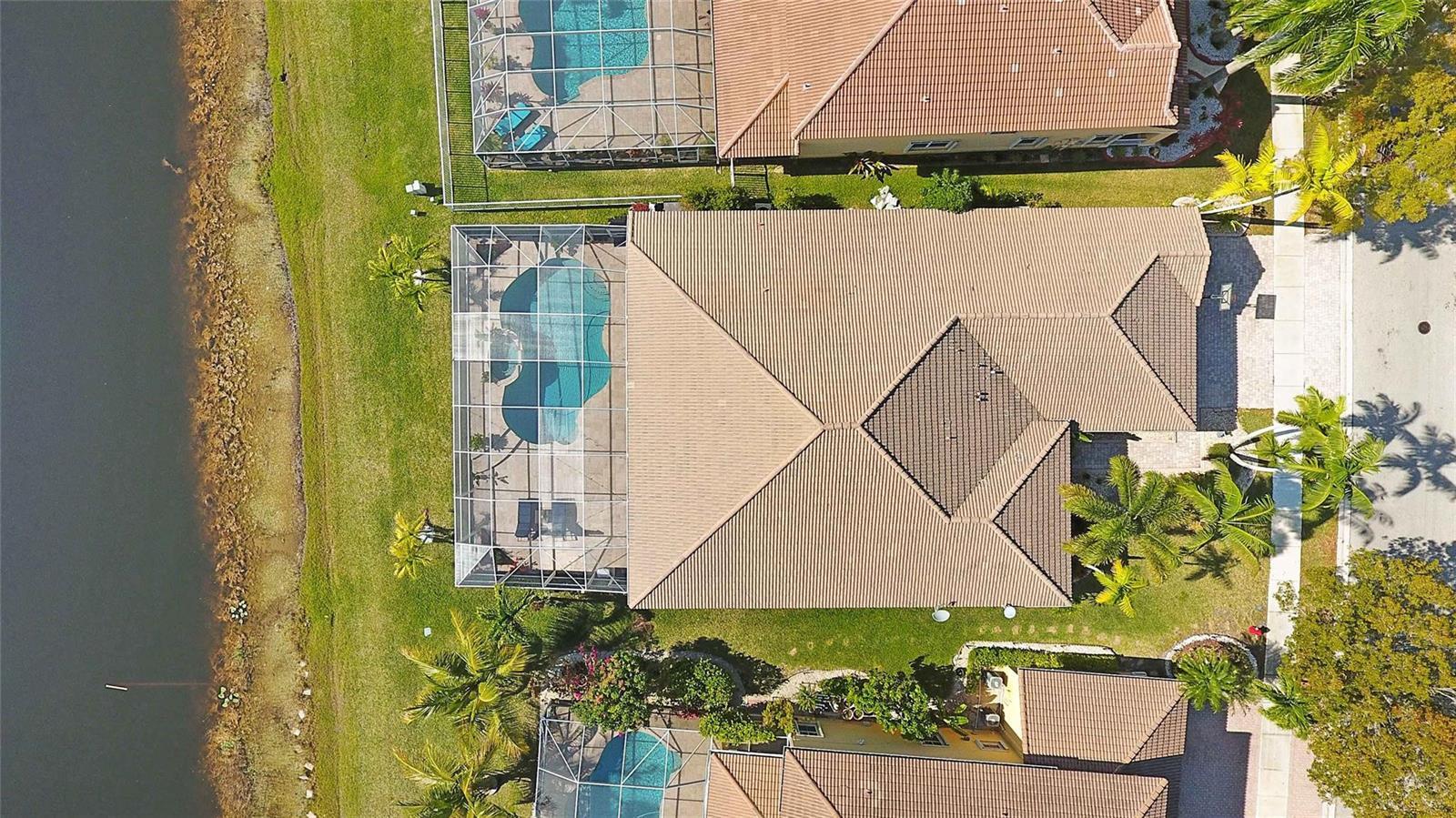 Listing photo 1 for 1182 PEREGRINE Way, Weston, FL, 33327