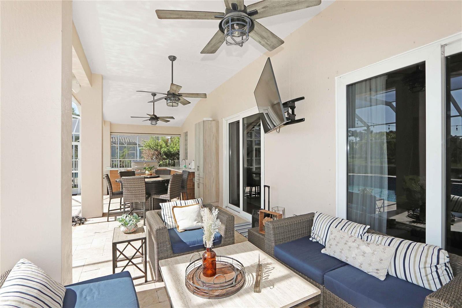Listing photo 11 for 1182 PEREGRINE Way, Weston, FL, 33327