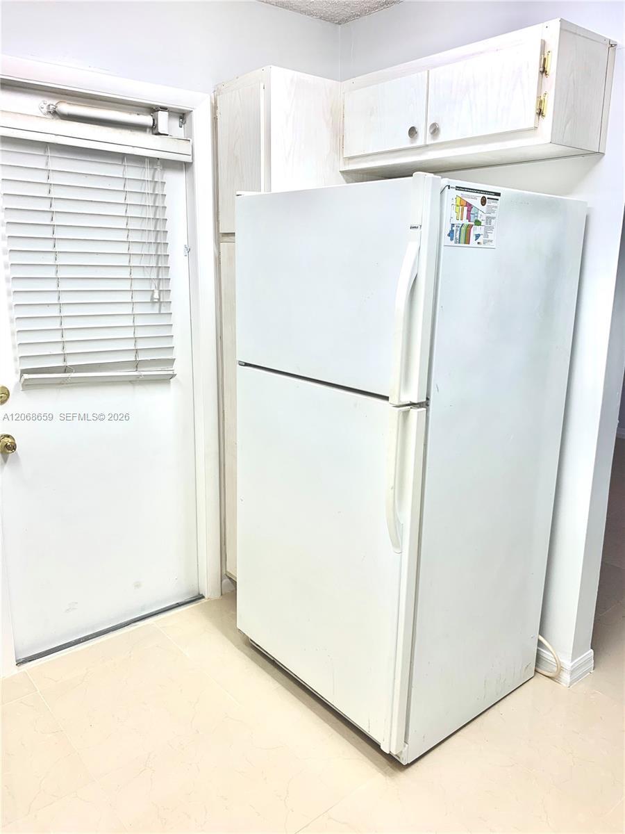 Listing photo 9 for 2491 SW 82nd Ave Unit#106, Davie, FL, 33324