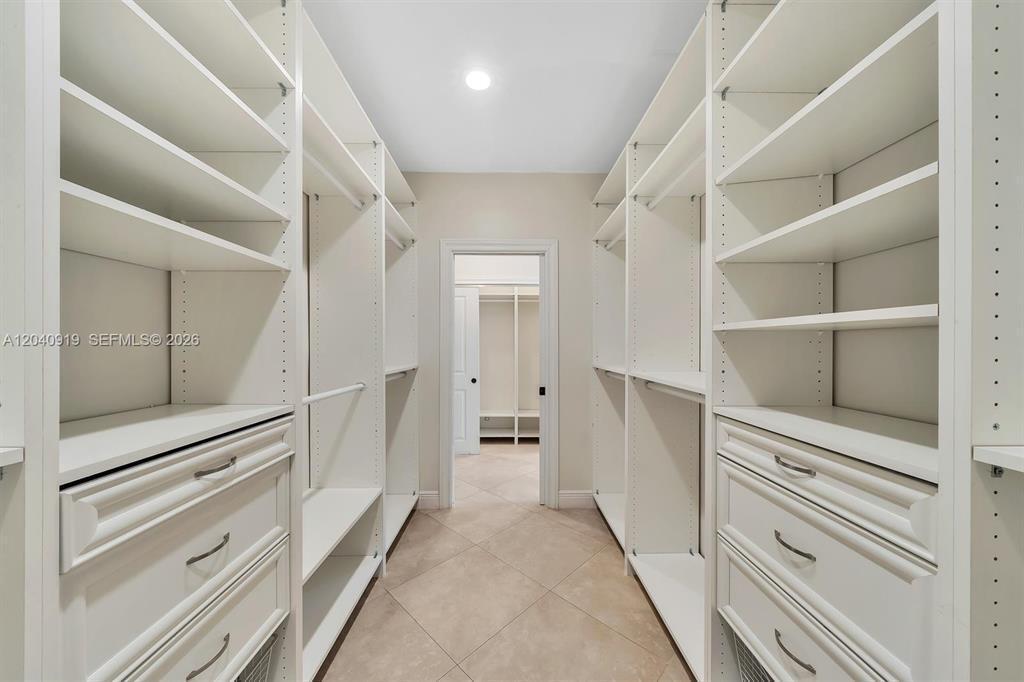 Listing photo 12 for 4920 SW 170TH Avenue Unit#4920, Southwest Ranches, FL, 33331