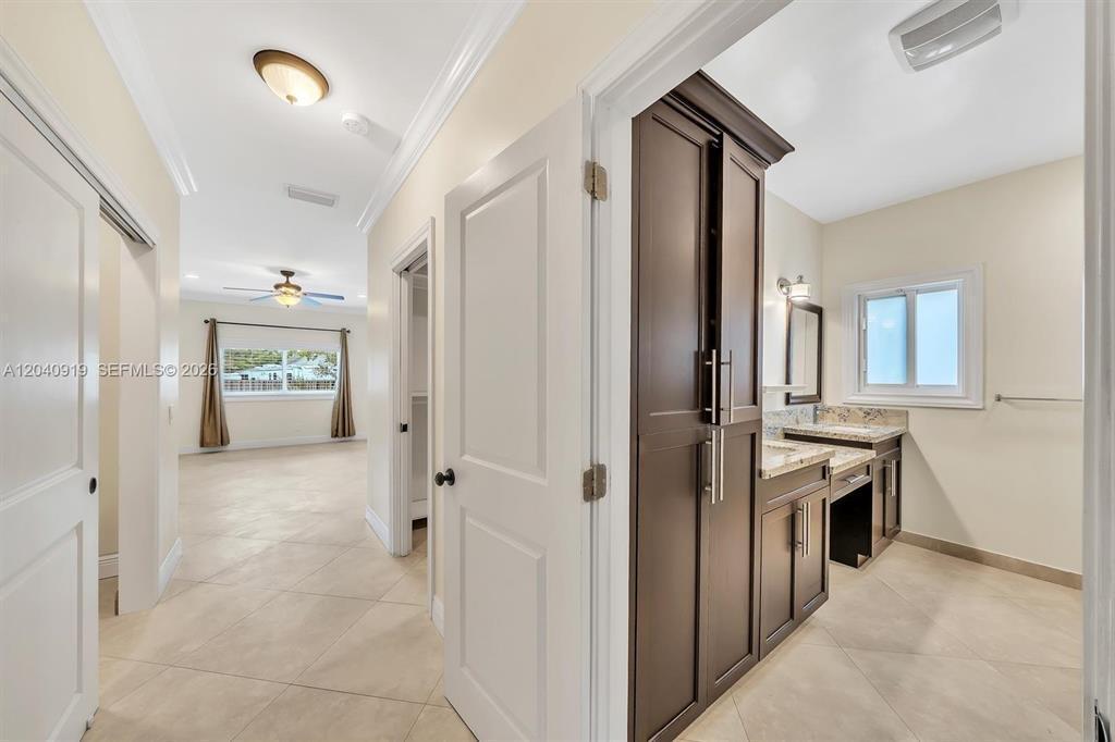 Listing photo 15 for 4920 SW 170TH Avenue Unit#4920, Southwest Ranches, FL, 33331