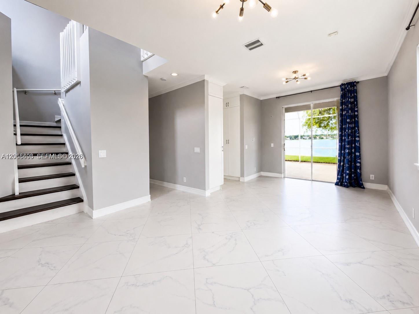 Listing photo 7 for 963 Falling Water Rd, Weston, FL, 33326