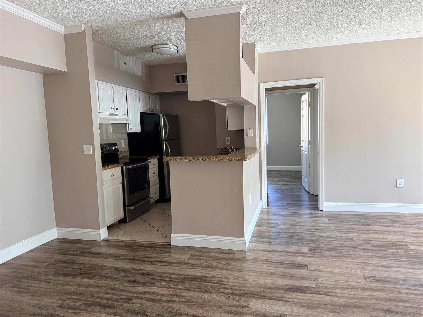 Listing photo 2 for 11661 W ATLANTIC Boulevard Unit#1026, Coral Springs, FL, 33071