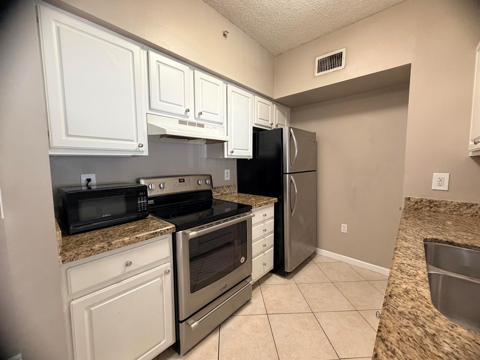 Listing photo 3 for 11661 W ATLANTIC Boulevard Unit#1026, Coral Springs, FL, 33071