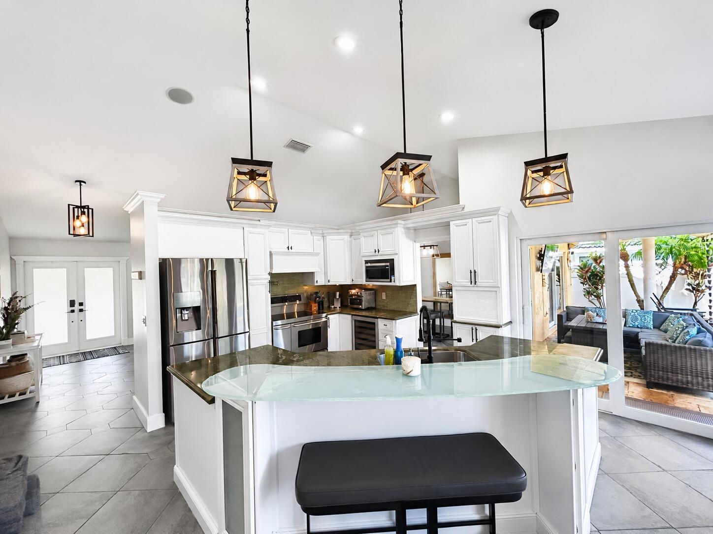 Listing photo 5 for 6373 NW 55th Manor, Coral Springs, FL, 33067