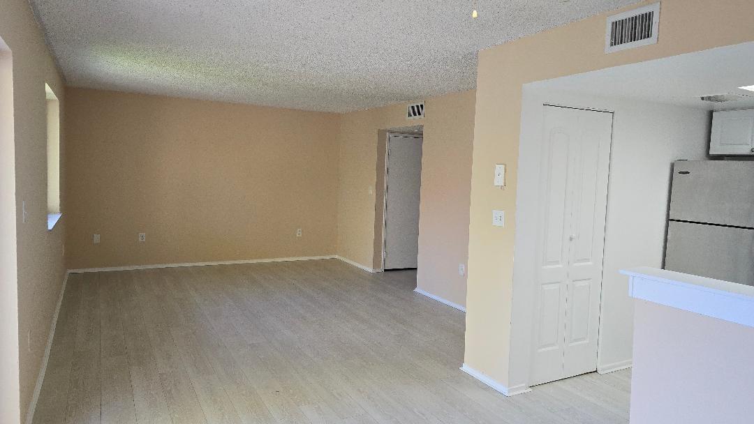 Listing photo 6 for 3242 CORAL LAKE Lane Unit#3242, Coral Springs, FL, 33065