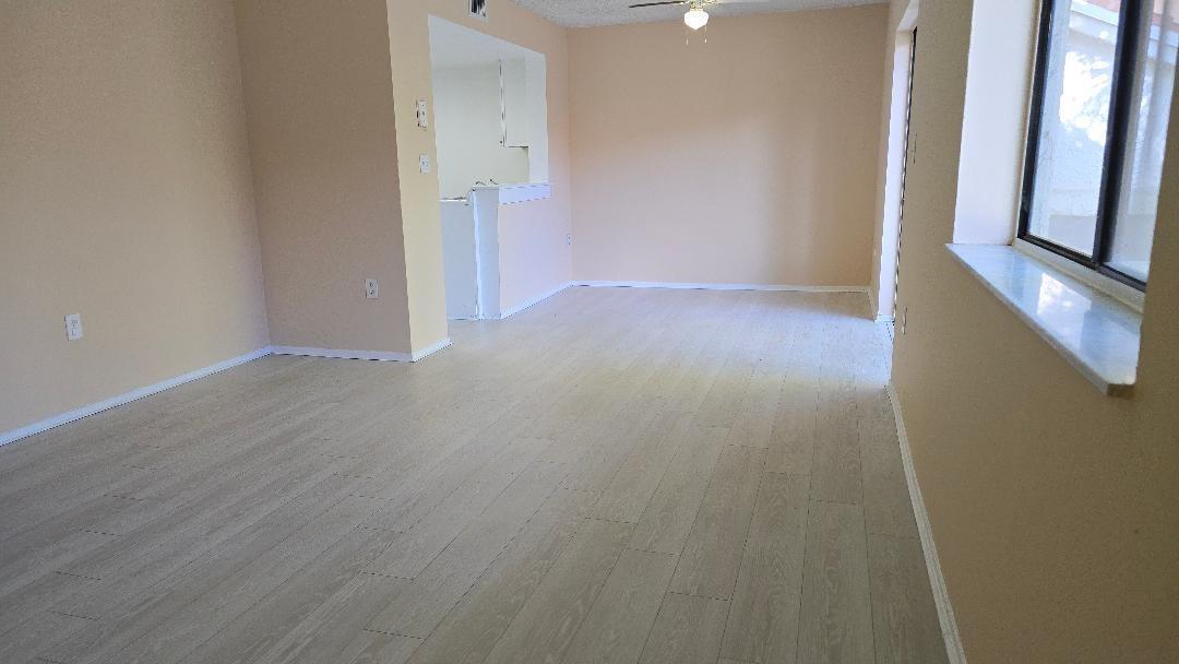 Listing photo 7 for 3242 CORAL LAKE Lane Unit#3242, Coral Springs, FL, 33065