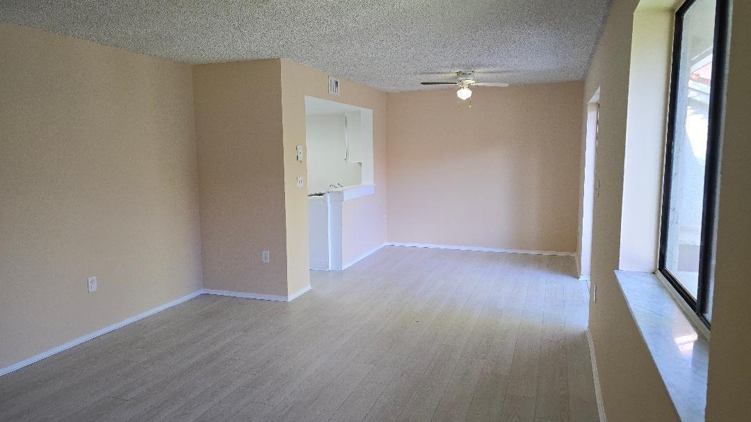 Listing photo 8 for 3242 CORAL LAKE Lane Unit#3242, Coral Springs, FL, 33065