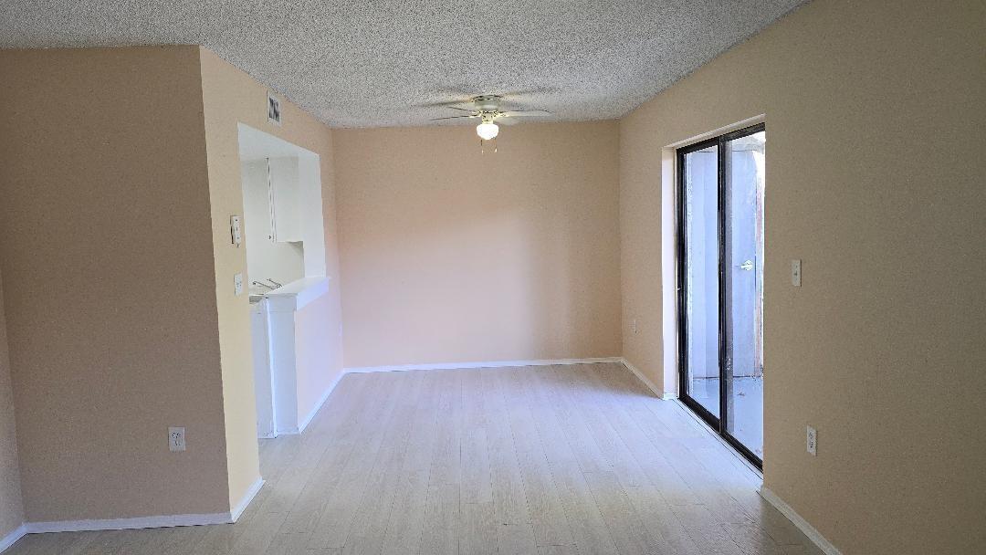 Listing photo 9 for 3242 CORAL LAKE Lane Unit#3242, Coral Springs, FL, 33065