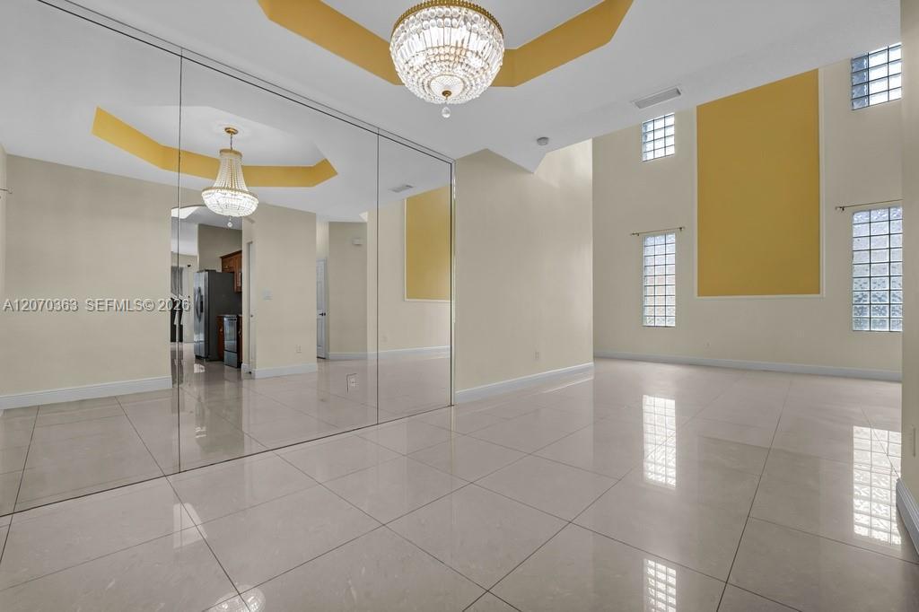 Listing photo 6 for 1282 NW 171st Ter, Pembroke Pines, FL, 33028