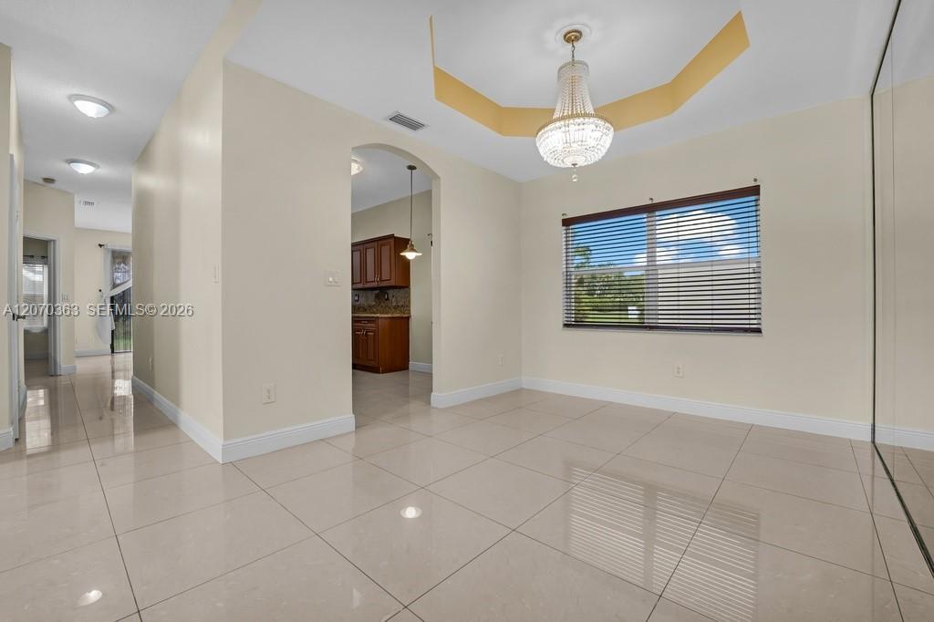 Listing photo 7 for 1282 NW 171st Ter, Pembroke Pines, FL, 33028
