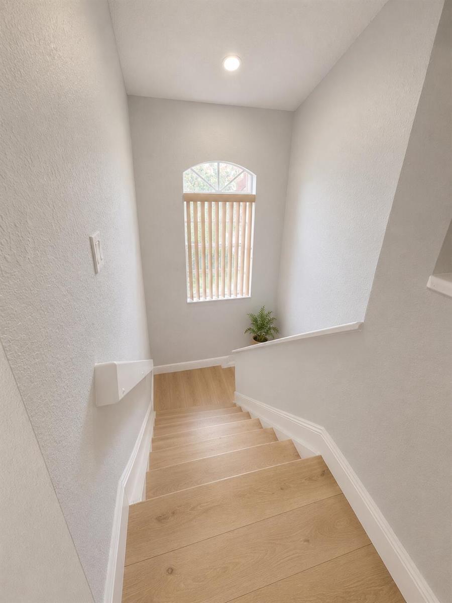 Listing photo 14 for 332 NW 107TH Avenue, Pembroke Pines, FL, 33026