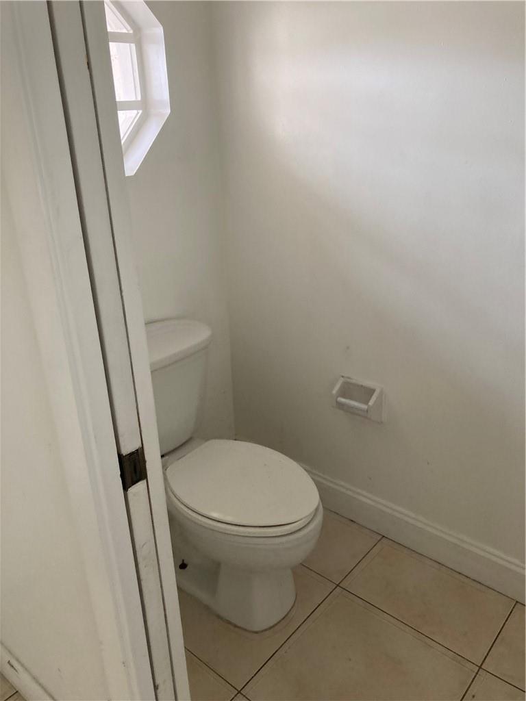 Listing photo 11 for 8985 NW 38TH Drive, Coral Springs, FL, 33065