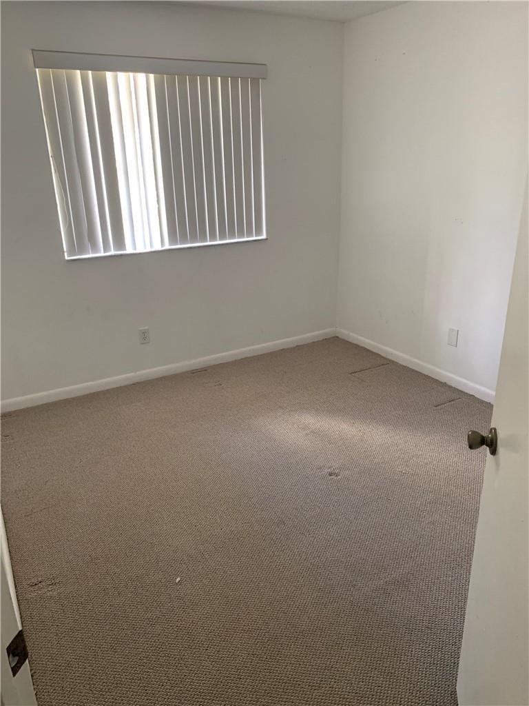 Listing photo 7 for 8985 NW 38TH Drive, Coral Springs, FL, 33065