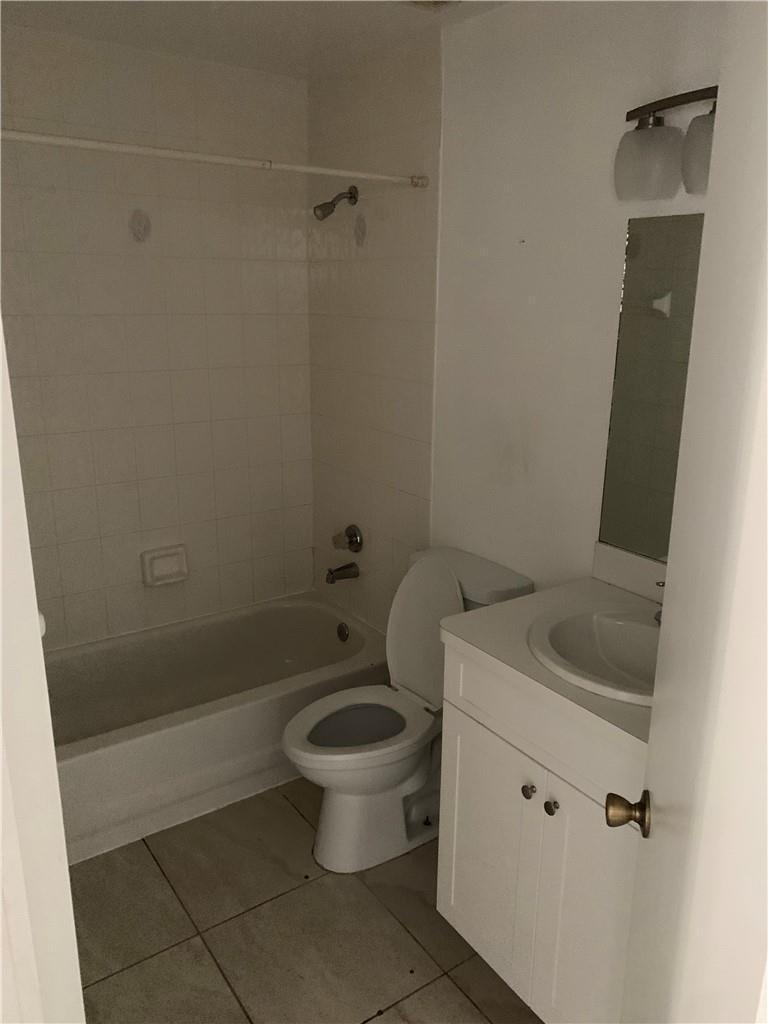 Listing photo 8 for 8985 NW 38TH Drive, Coral Springs, FL, 33065