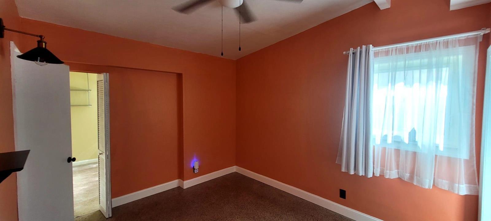 Listing photo 9 for 4330 SW 10TH Street, Plantation, FL, 33317