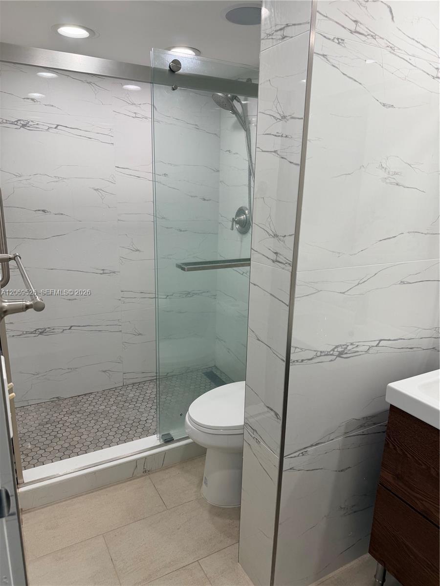 Listing photo 12 for 8340 Sands Point Blvd Unit#P309, Tamarac, FL, 33321
