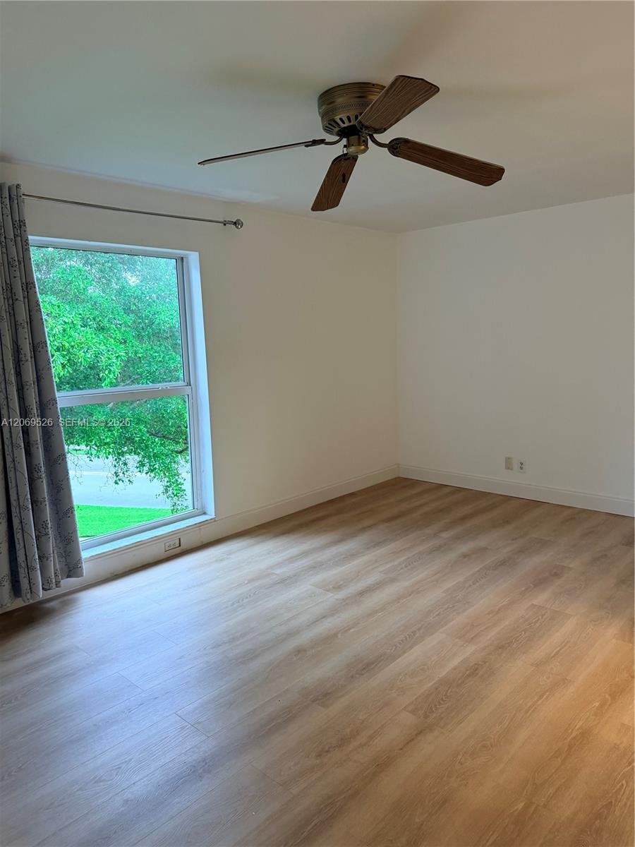 Listing photo 7 for 8340 Sands Point Blvd Unit#P309, Tamarac, FL, 33321