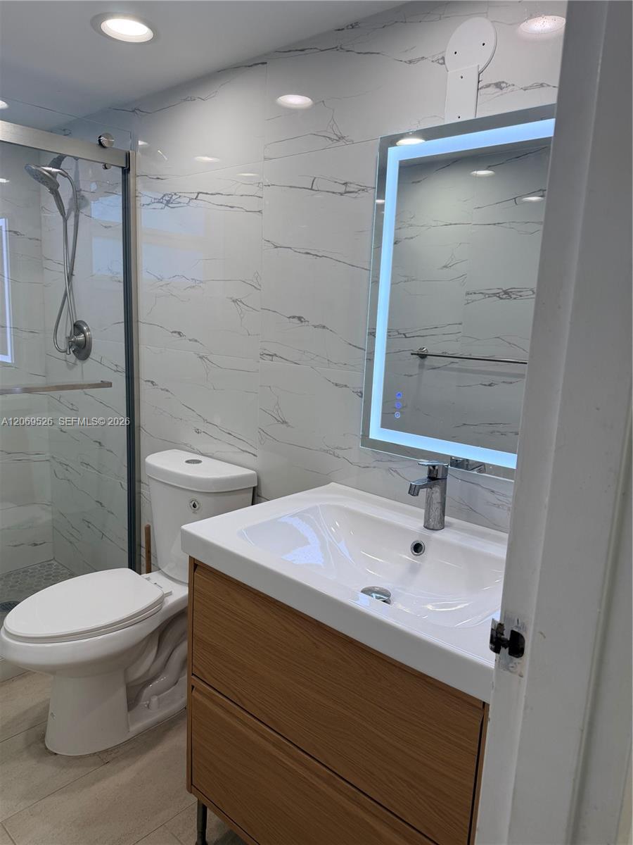 Listing photo 10 for 8340 Sands Point Blvd Unit#P309, Tamarac, FL, 33321